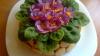 7 salate sub formă de flori pentru orice vacanță