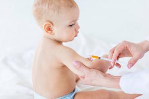 Cum să se pregătească copilul pentru vaccinare: sfatul doctorului Komarovsky