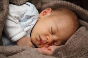 5 situații în care nu se poate face fără ajutorul unui consultant in somn pentru copii