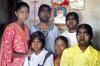 Mama de 70 de centimetri și 10 hinduși albini: TOP-8 cele mai neobișnuite familii din lume