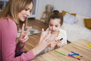 5 fraze psihologii sfătuiesc să nu-i spună unui copil