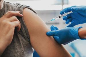 TOP 4 noi mituri despre vaccinarea împotriva COVID-19: infirmarea Ministerului Sănătății