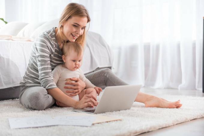 15 Cele mai frecvente căutări Google de la tinere mame
