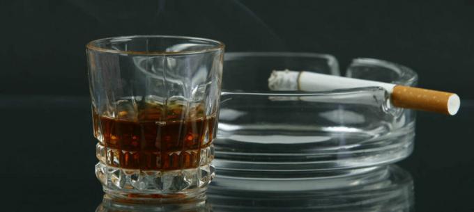Alcoolul si fumatul - alcool și fumatul