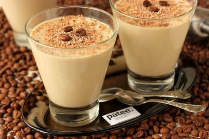Desert de cafea dietetic pentru slăbit: rețetă pas cu pas