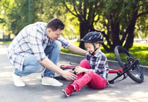 Cum să vă asigurați copilul împotriva unui accident: sfaturi de specialitate