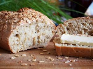 Cum de a găti pâine fulgi de ovăz, fără frământare, și ce beneficiile sale