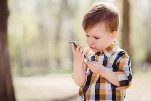 4 motive pentru care copiii încep să vorbească mai târziu