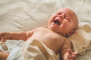 Temperatura nou-născutului: ceea ce este normal, și când să vă faceți griji
