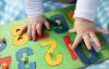 Dezvoltare motorie fină: jocuri cu degetele pentru copii de la 4 luni la 3 ani