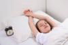 Cum să se trezească în mod corespunzător, astfel încât copilul sa trezit cu plăcere: Top 5 sfaturi și jocuri