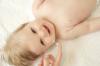 Mituri despre produsele cosmetice pentru bebeluși în care cred toți părinții