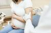 Vaccinul COVID-19 provoacă infertilitate: 5 mituri despre vaccinările anticolovide