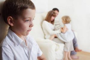 10 consecințe ale abuzului sexual cu experienta in copilarie